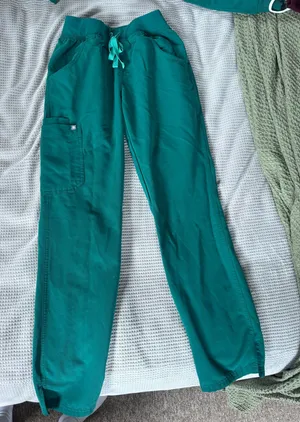 FIGS Scrub Pants thumbnail 1