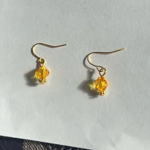 3/$20 Yellow Crystal Ornate Gold Plated Dangling Drop Earrings thumbnail 2