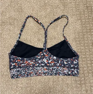 Lululemon Y Flow Sports Bra thumbnail 2