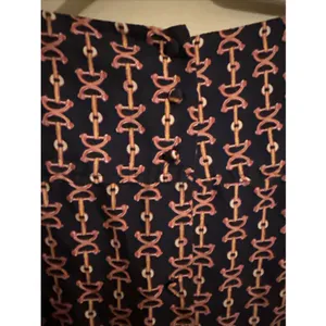 Lilly Pulitzer Silk Ruffle Front Navy And Pink Blouse Shirt Sz 2 Beachy Preppy‎ thumbnail 4