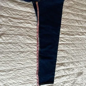 Levi's Ankle Jeans Dark Wash 32 NEW thumbnail 3