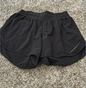 Lululemon Shorts thumbnail 1