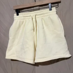 White fox shorts thumbnail 1