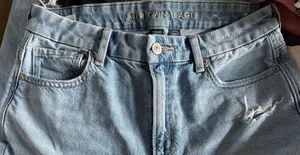American Eagle Outfitters Mom Jeans Ripped thumbnail 2