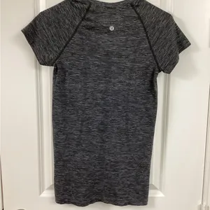 Lululemon Gray Fitted Raglan Short Sleeve Tee thumbnail 2