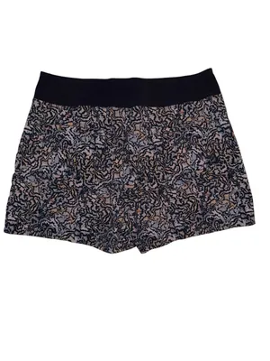Athleta Trekkie North Mid Rise 3.5” Shorts – Size 12 thumbnail 3