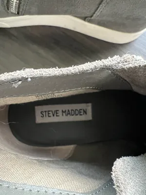 Steve Madden slip-on sneakers with wedge platform. Gray suede-like upper with textured trim. Thick white rubber platform sole. Easy pull-on style for everyday wear. Size 11M thumbnail 6