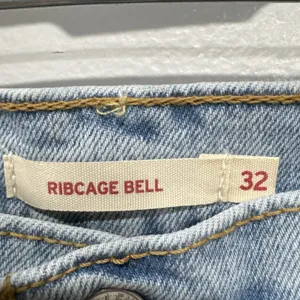 Levis Ribcage Bell Jeans Super High Rise Blue Denim Womens 32 x 32 Flare Retro thumbnail 3