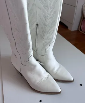 Dolce Vita White Cowgirl Boots thumbnail 4