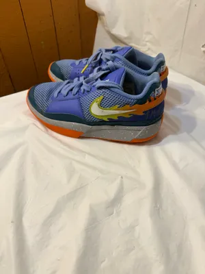 Nike Kids Ja 1 boys shoes size 5.5Y thumbnail 3