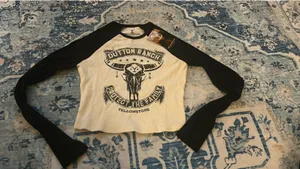 Dutton Ranch Yellowstone raglan long sleeve Yellow Size M thumbnail 1