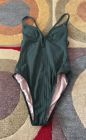Shade & Shore Target Dark Green Plunge Front One Piece Swimsuit Women’s Small thumbnail 1