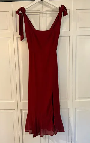 Lulu’s NWT wine red tie shoulder midi dress size x small thumbnail 2