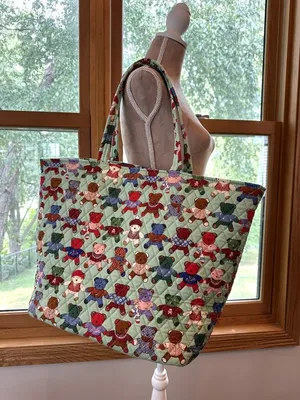 Vera Bradley Toasty Teddies Essential Grand Tote Quilted Cotton Teddy Bear Bag thumbnail 2