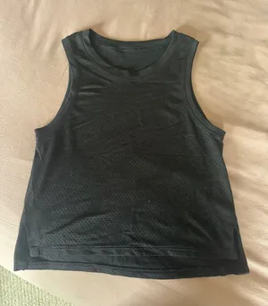 Lululemon Cropped Muscle Tank thumbnail 1