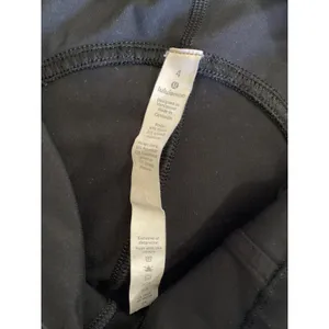 Lululemon Pants Womens 4 Black High Rise Side Pocket Reflective Running Leggings thumbnail 5