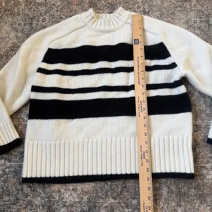$298 Solid & Striped The Rhea Wool Cashmere Crewneck Sweater Ivory Black XS thumbnail 6