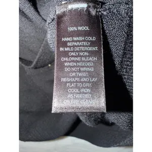 White House Black Market Cardigan Womens Small 100% Merino Wool Long V-Neck thumbnail 4