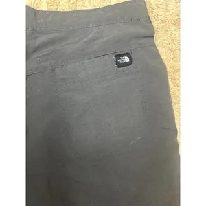 The North Face grey gorpcore nylon utility shorts Size 6 thumbnail 7