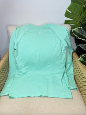 Lululemon Swiftly Tech Long Sleeve 2.0 Size 10 thumbnail 4