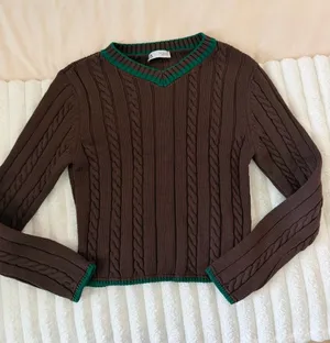 Zara Brown Cable-Knit V-Neck Sweater with Green Trim thumbnail 1