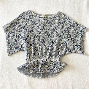 Ariat Floral Lace Dolman Blouse Womens‎ Size S Blue White Smocked Waist Western thumbnail 1