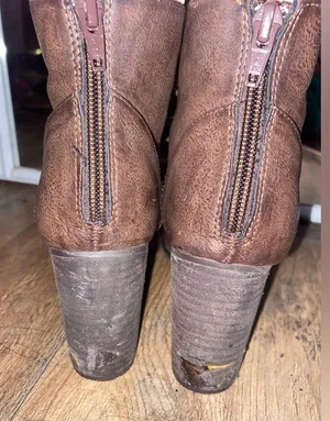 Heeled boots Size 7.5 thumbnail 2