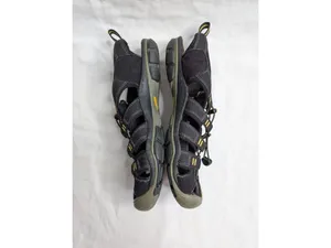 Keen Clearwater CNX womens outdoor water Sandals Black Yellow Size 7.5 US EU 38 thumbnail 4