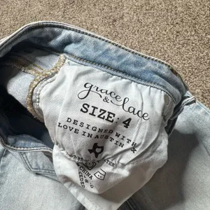 Light wash Jean Blue Size 4 thumbnail 2