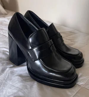 Steve Madden Black Loafer Heel thumbnail 1