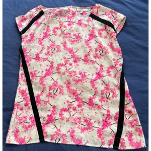 Banana Republic Pink Cherry Blossom Floral Blouse Black Trim Size M thumbnail 4