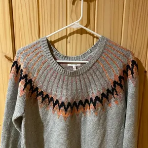 Maurices gray sweater size medium thumbnail 2