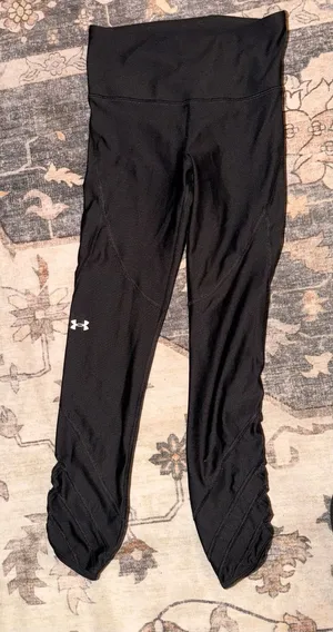 Under Armour Compression Heatgear Crop Leggings xsmall thumbnail 1