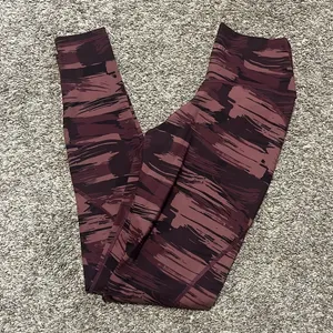 Alphalete Surface Power Pink/Purple Camo‎ Leggings Small thumbnail 8
