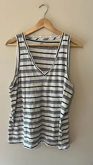 Madewell Black White Striped V-Neck Tank Top Size XL Casual Summer Basic thumbnail 3