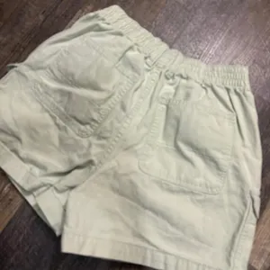 Vans‎ green cargo shorts Size M thumbnail 3