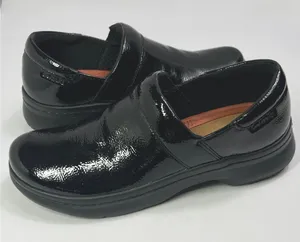 Clarks Slip On Clogs Comfort Work Shoes Patent Leather Black Size 9.5 Casul‎ thumbnail 1