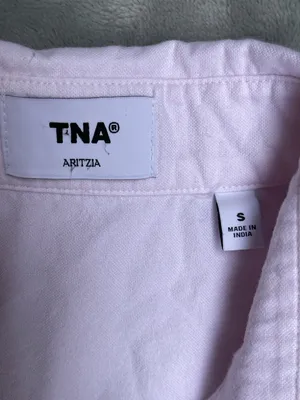 Aritzia TNA Pink Button-Down Shirt in Pink Preppy Classic Capsule Wardrobe Small thumbnail 2