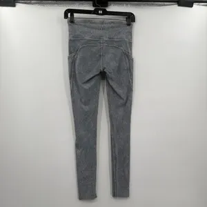 Lululemon leggings size 4 thumbnail 2
