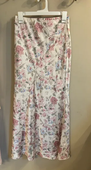 VICI Floral Satin 2 Piece Set thumbnail 2