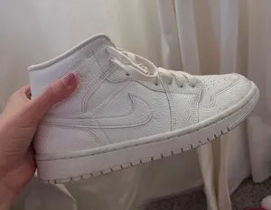 Women’s Air Jordan 1 Mid white snakeskin thumbnail 1