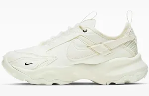 Nike shoes thumbnail 1