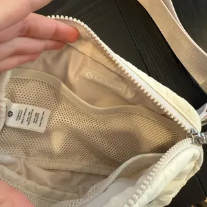 Lululemon Athletica white Belt Bag thumbnail 3