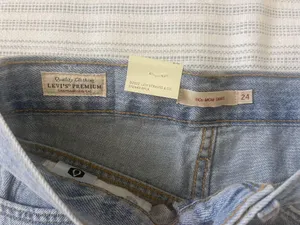 Levi's 80s Mom Shorts thumbnail 6