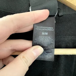 The North Face black full‎ zip jacket women's size medium warm fall jacket thumbnail 4