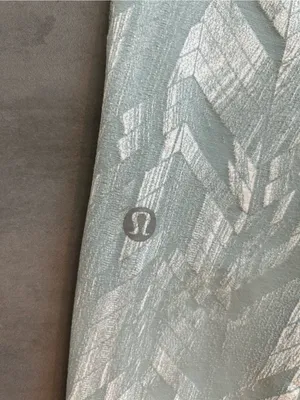 Lululemon Swift Speed High-Rise Tight 28 | Reverberate Chevron Silver Blue White thumbnail 4