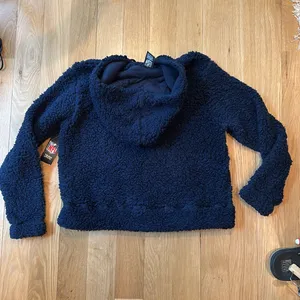 NFL Women’s Hoodie Tennessee Titans Blue Sherpa NWT Sizd Small thumbnail 3