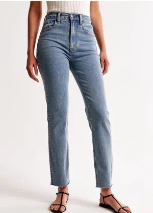 Abercrombie and Fitch Ankle Straight Ultra High Rise, distressed raw hem thumbnail 2