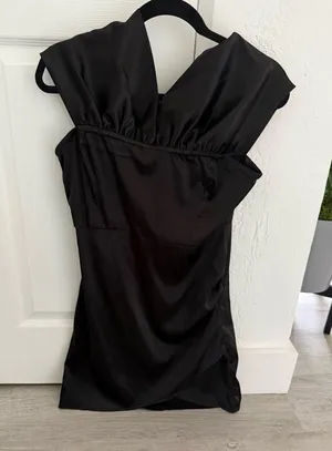 ZARA Elegant Black Sleeveless Dress thumbnail 1