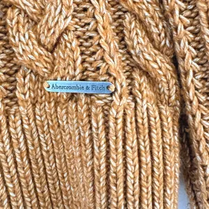 Abercrombie & Fitch Womens Brown Cable Knit Raglan Crew Neck Sweater Small thumbnail 3